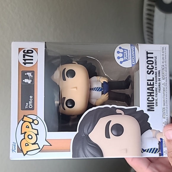 Michael Scott pop - Picture 4 of 4